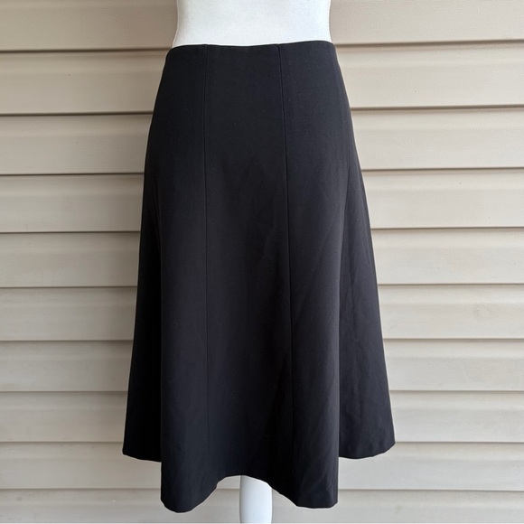 •Liz Claiborne• Black A-Line Classic Career Skirt -
Size 16 - Picture 4 of 8